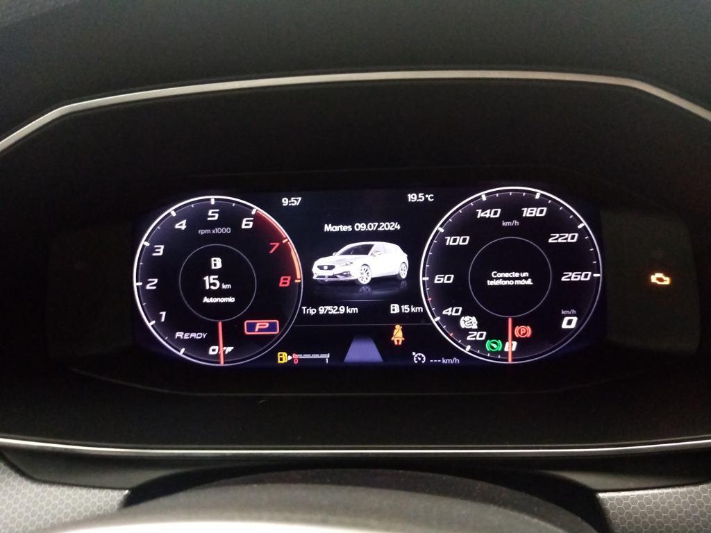 SEAT León 1.5 eTSI Style 25 Aniversario DSG 85 kW (116 CV) - 11