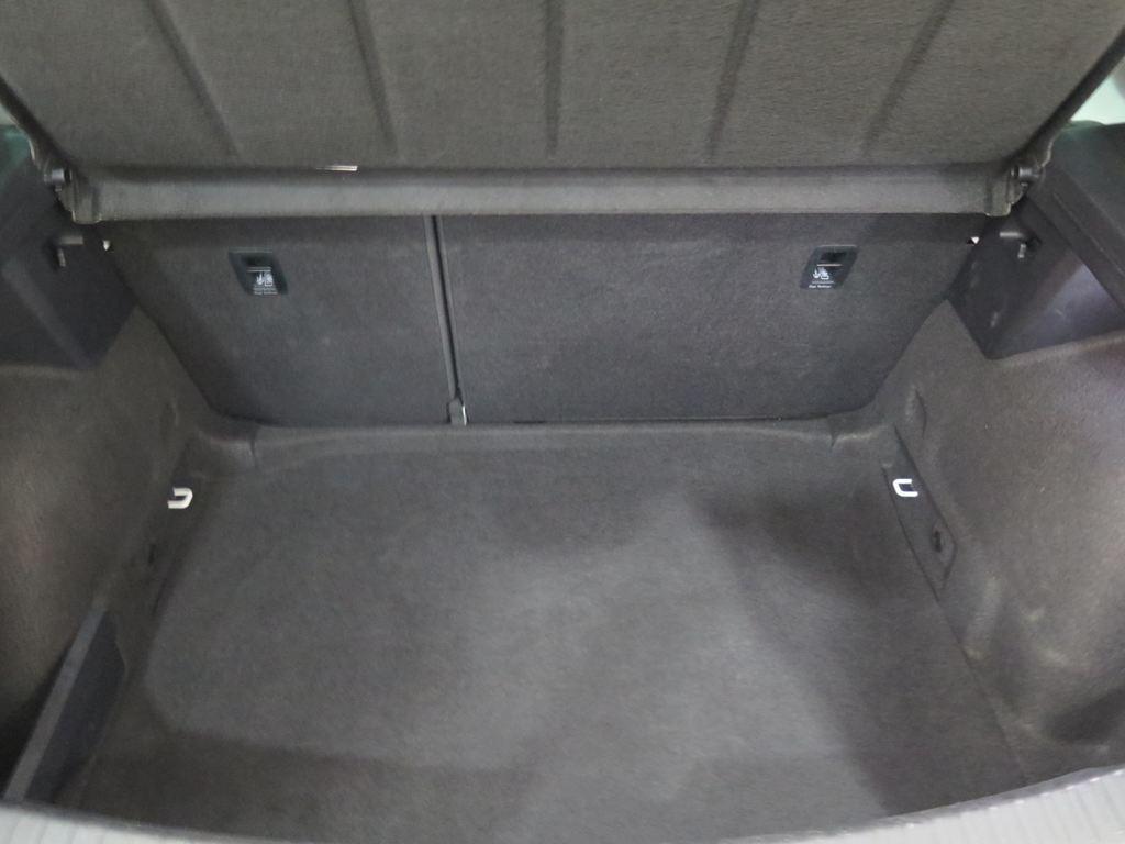 SEAT León 1.5 TSI S&S Style 25 Aniversario 85 kW (116 CV) - 6