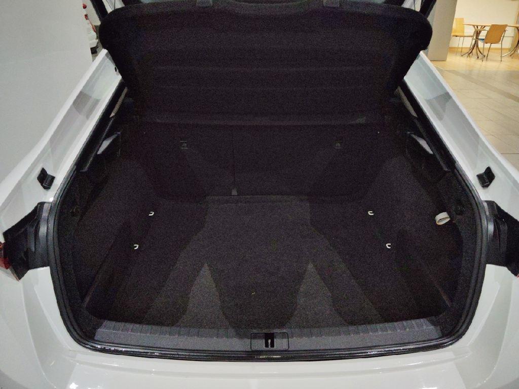 Skoda Octavia 2.0 TDI Ambition 110 kW (150 CV) - 6