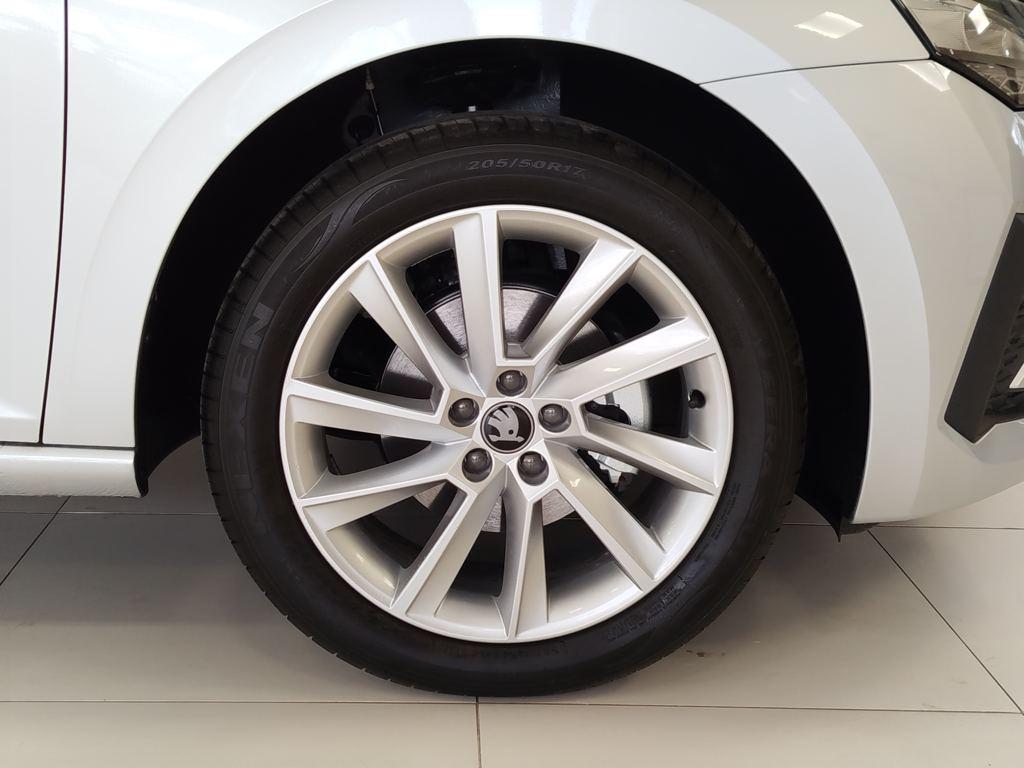 Skoda Scala 1.0 TSI Selection 85 kW (115 CV) - 7