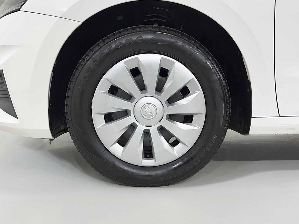 Skoda Fabia 1.0 TSI Active 70 kW (95 CV) - 7