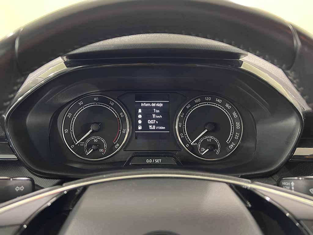 Skoda Fabia 1.0 TSI Active 70 kW (95 CV) - 11