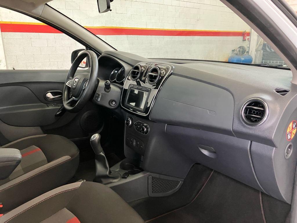 Dacia Sandero Stepway Comfort TCe 66 kW (90 CV) - 17