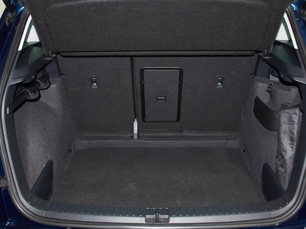 Skoda Karoq 1.0 TSI Ambition 81 kW (110 CV) - 6