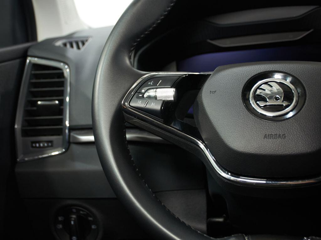 Skoda Karoq 1.0 TSI Ambition 81 kW (110 CV) - 10