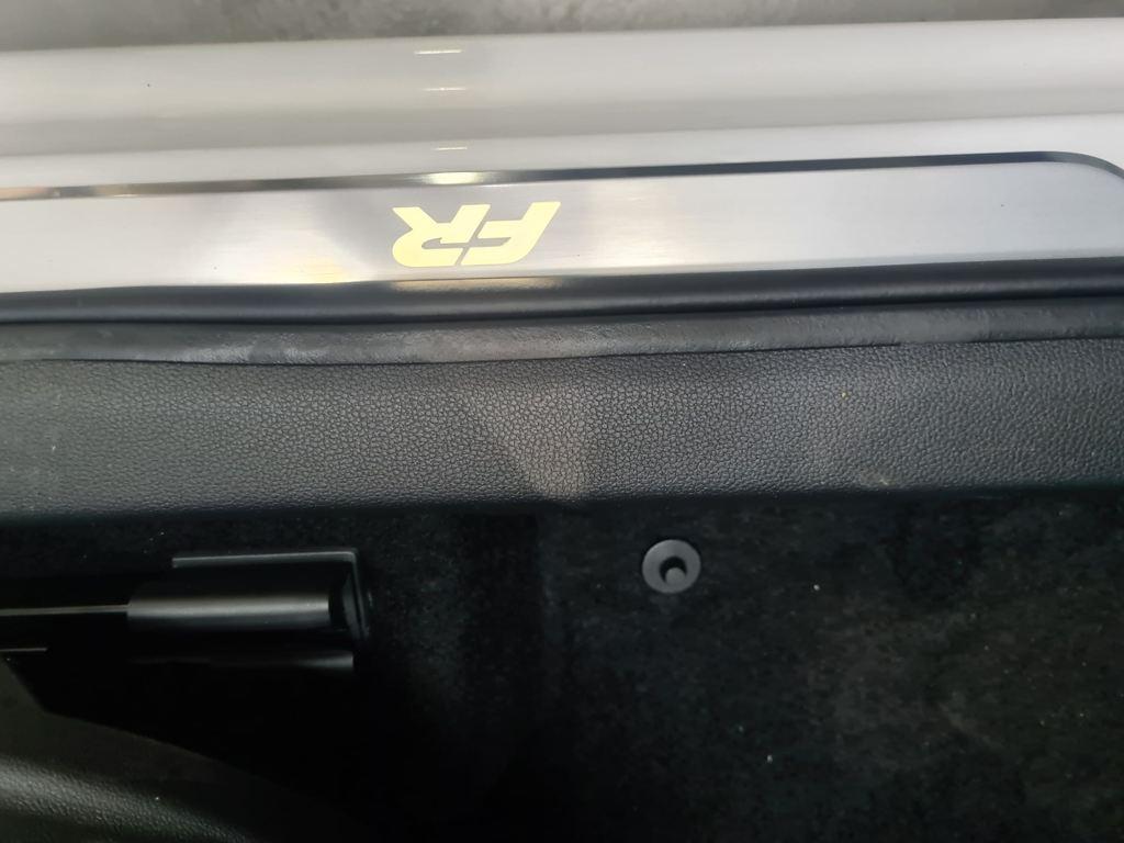 SEAT Ateca 1.5 TSI S&S FR Special Edition 110 kW (150 CV) - 10