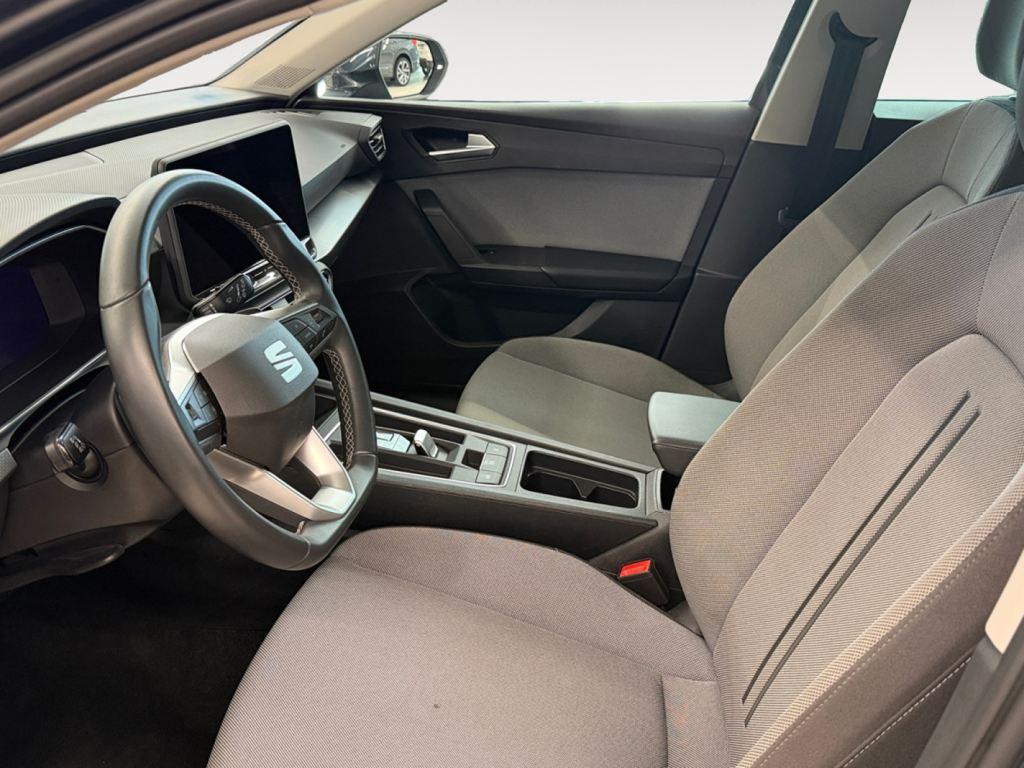 SEAT León 1.5 eTSI Style 25 Aniversario DSG 85 kW (116 CV) - 9