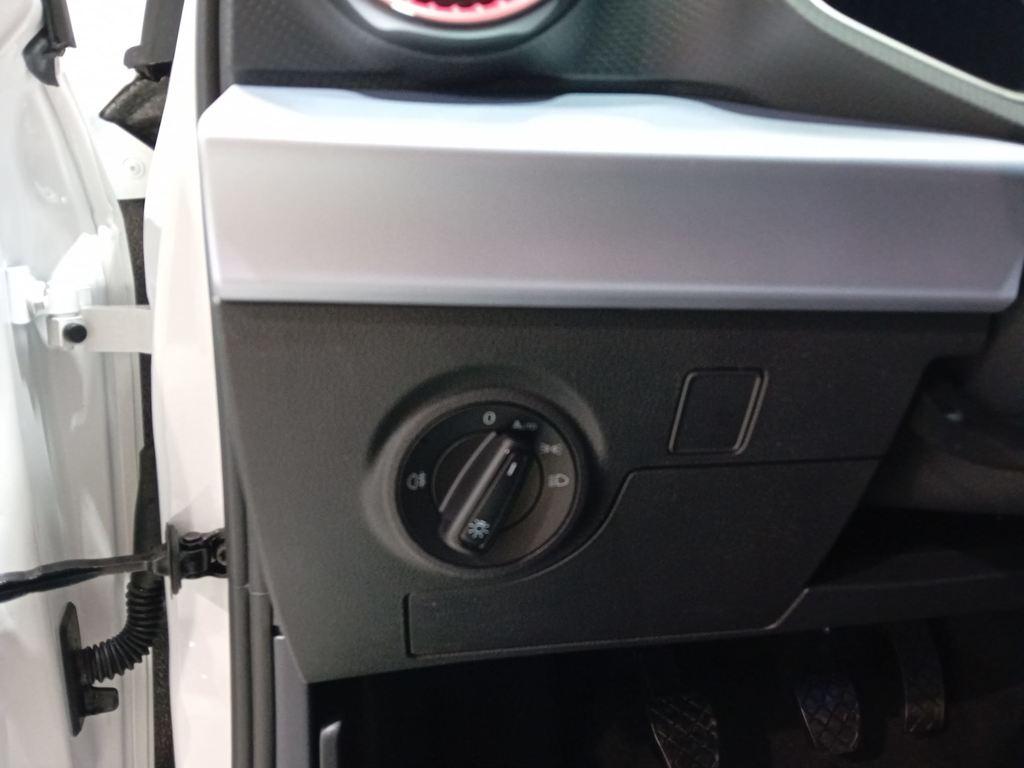 SEAT Arona 1.0 TSI FR Special Edition 85 kW (115 CV) - 15