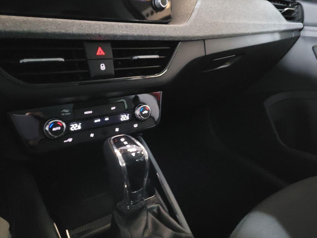 Skoda Kamiq 1.0 TSI Selection DSG 85 kW (115 CV) - 9