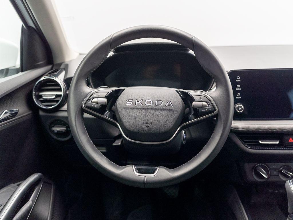 Skoda Fabia 1.0 TSI Selection DSG 85 kW (115 CV) - 8
