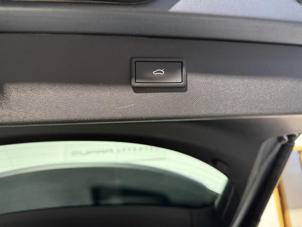 CUPRA Formentor 1.4 e-Hybrid VZ DSG 180 kW (245 CV) - 12