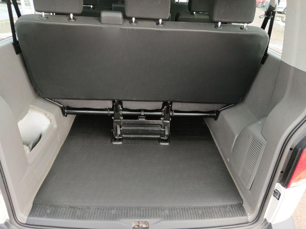 Volkswagen Caravelle Origin Batalla Corta 2.0 TDI BMT 81 kW (110 CV) - 6