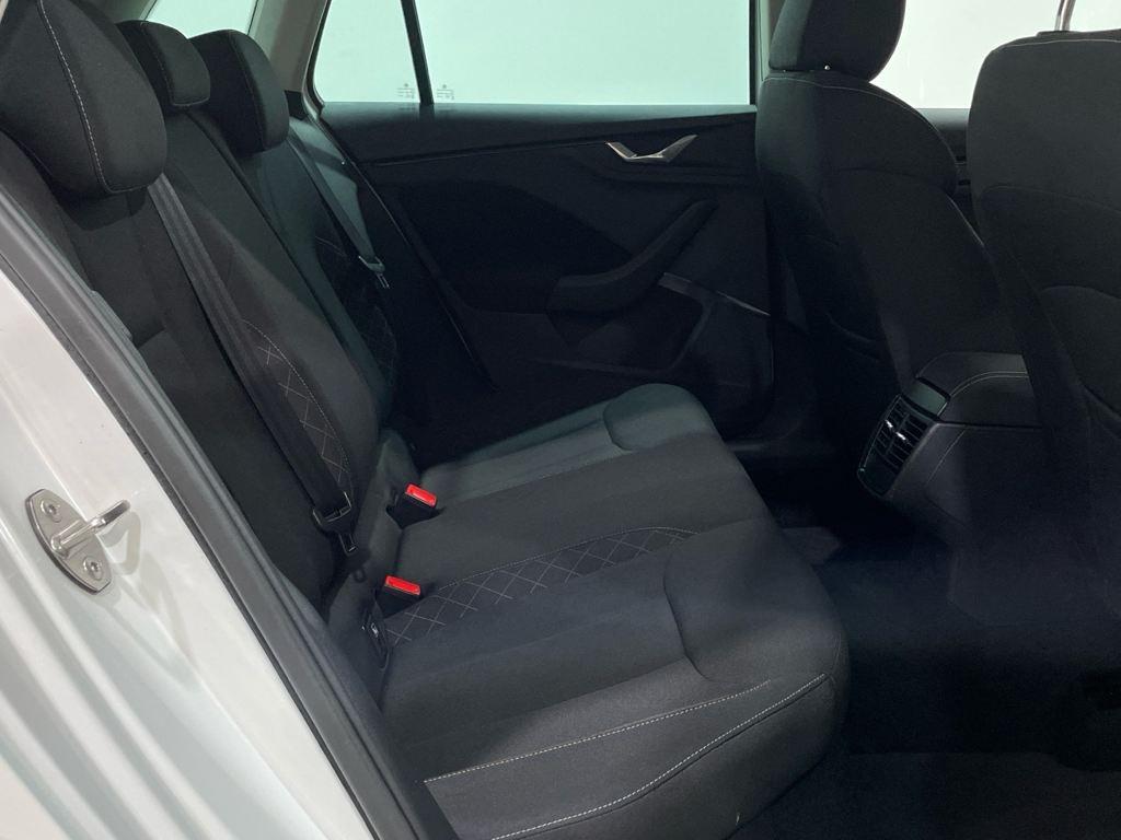 Skoda Kamiq 1.0 TSI Ambition DSG 81 kW (110 CV) - 5