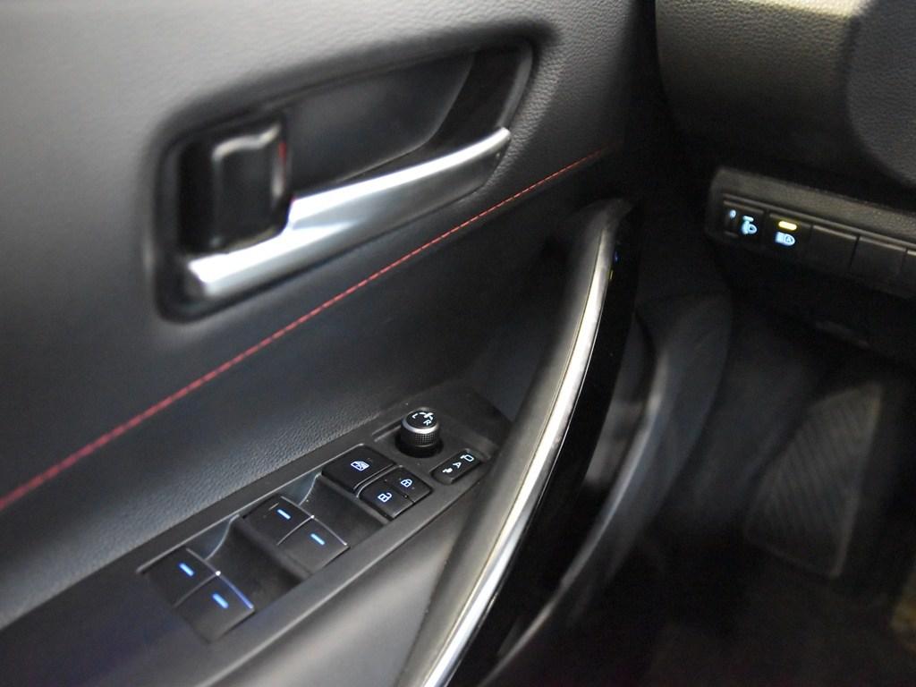 Toyota Corolla 180H GR-SPORT E-CVT 132 kW (180 CV) - 18