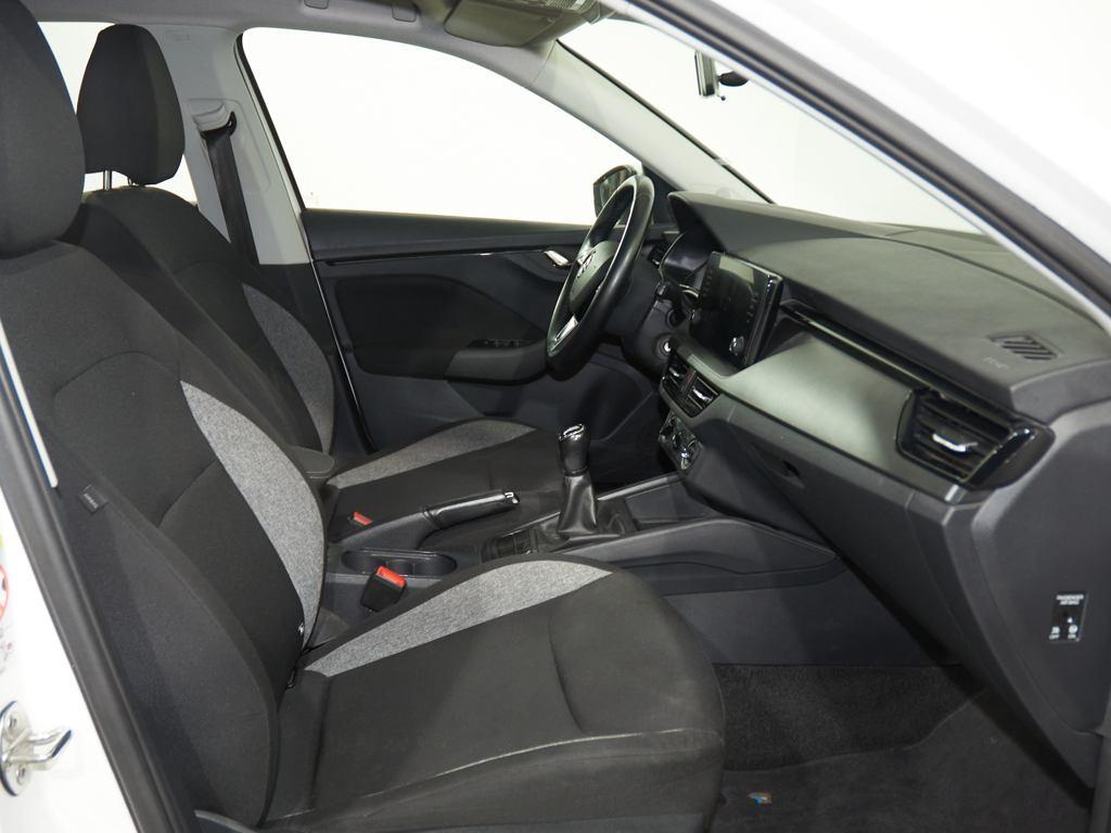 Skoda Kamiq 1.0 TSI Active 70 kW (95 CV) - 4