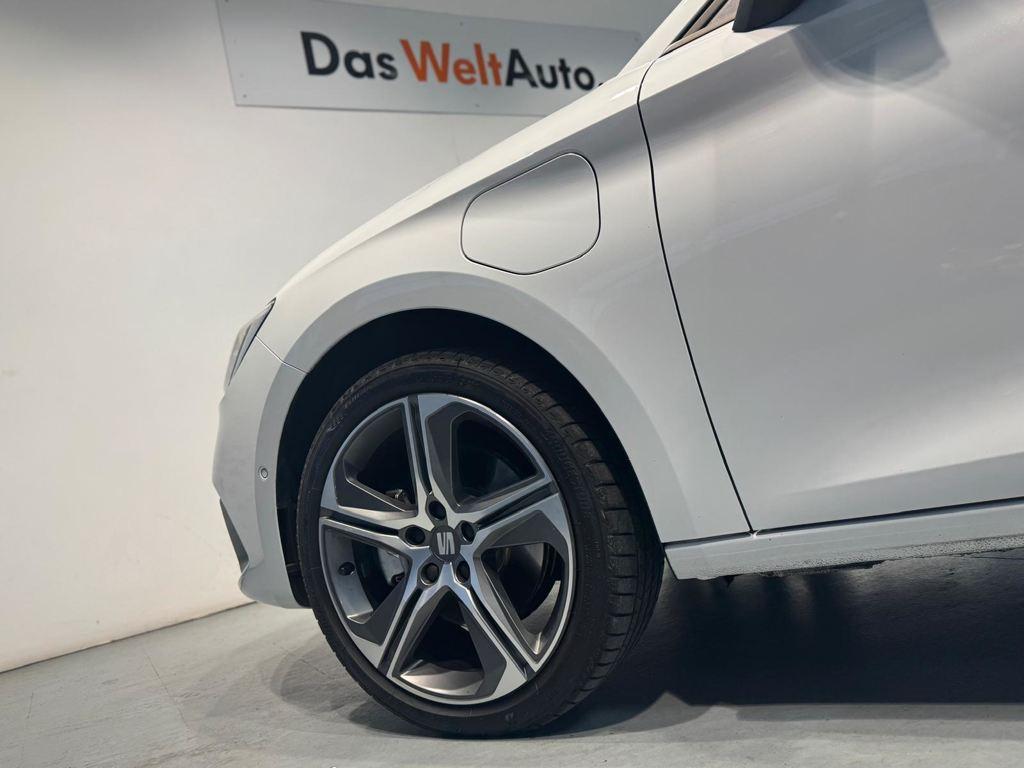 SEAT León 1.5 TSI e-Hybrid FR XM DSG 150 kW (204 CV) - 14