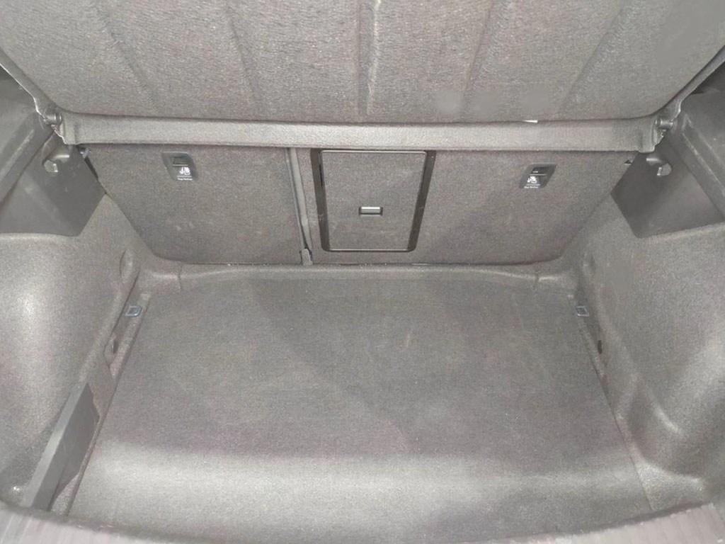 SEAT León 1.5 TSI S&S FR 25 Aniversario 85 kW (116 CV) - 6