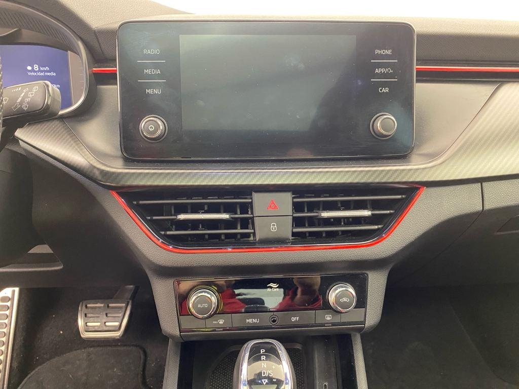 Skoda Kamiq 1.0 TSI Montecarlo DSG 81 kW (110 CV) - 10