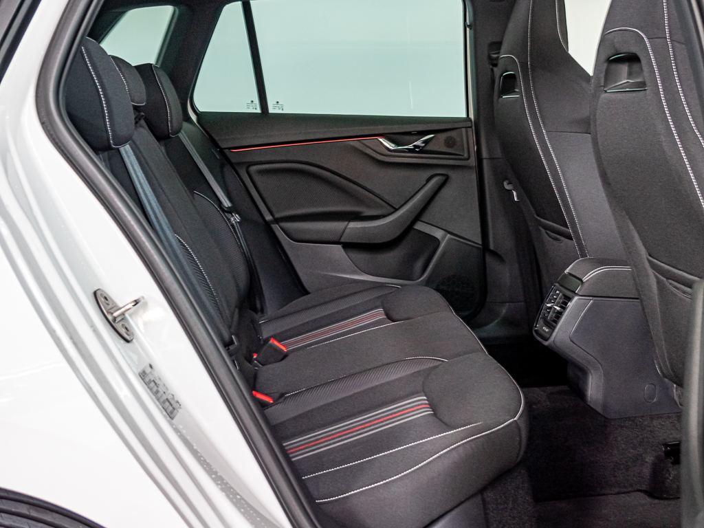 Skoda Kamiq 1.0 TSI Monte Carlo DSG 85 kW (115 CV) - 5