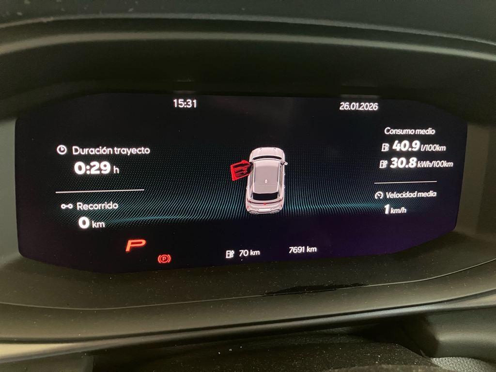 CUPRA Terramar 1.5 TSI e-Hybrid DSG 150 kW (204 CV) - 11