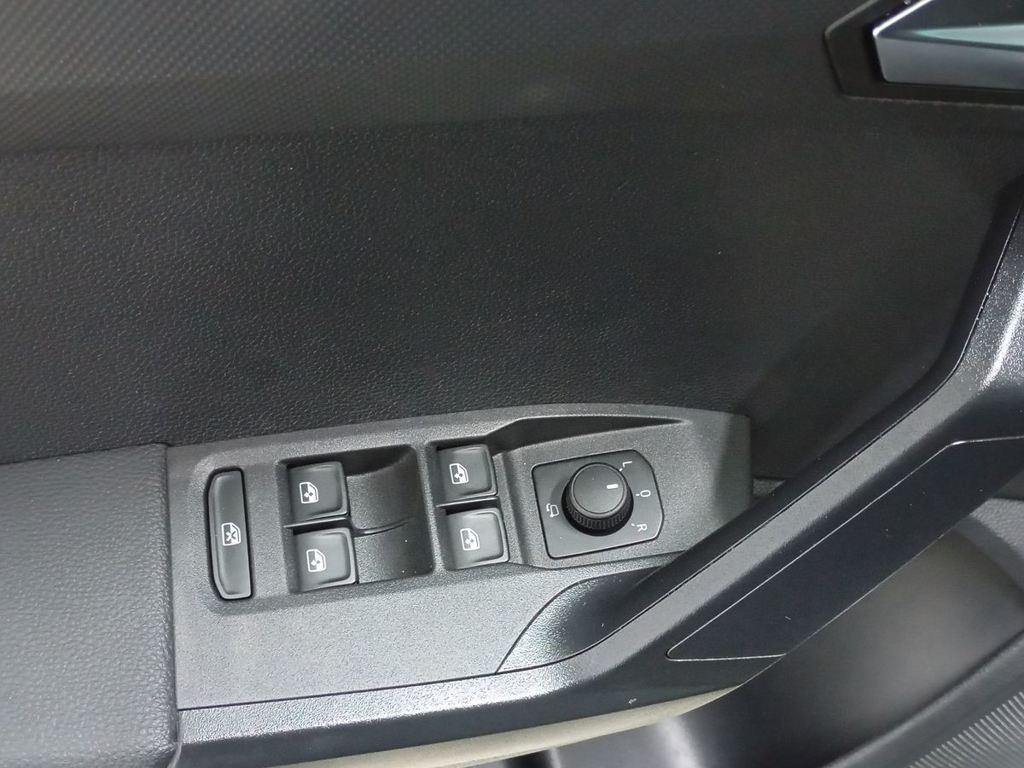 SEAT Arona 1.0 TSI Style Special Edition 85 kW (115 CV) - 10