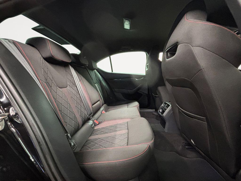 Skoda Octavia 2.0 TDI RS 147 kW (200 CV) DSG - 5