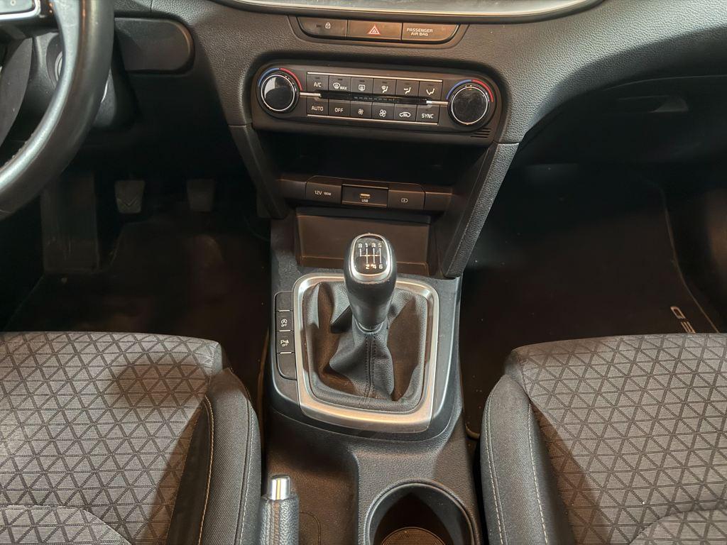 Kia Ceed 1.0 T-GDi Concept 88 kW (120 CV) - 9