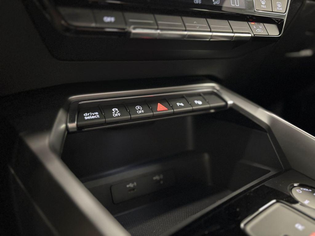 Audi A3 Sportback Black line 35 TFSI 110 kW (150 CV) S tronic - 15