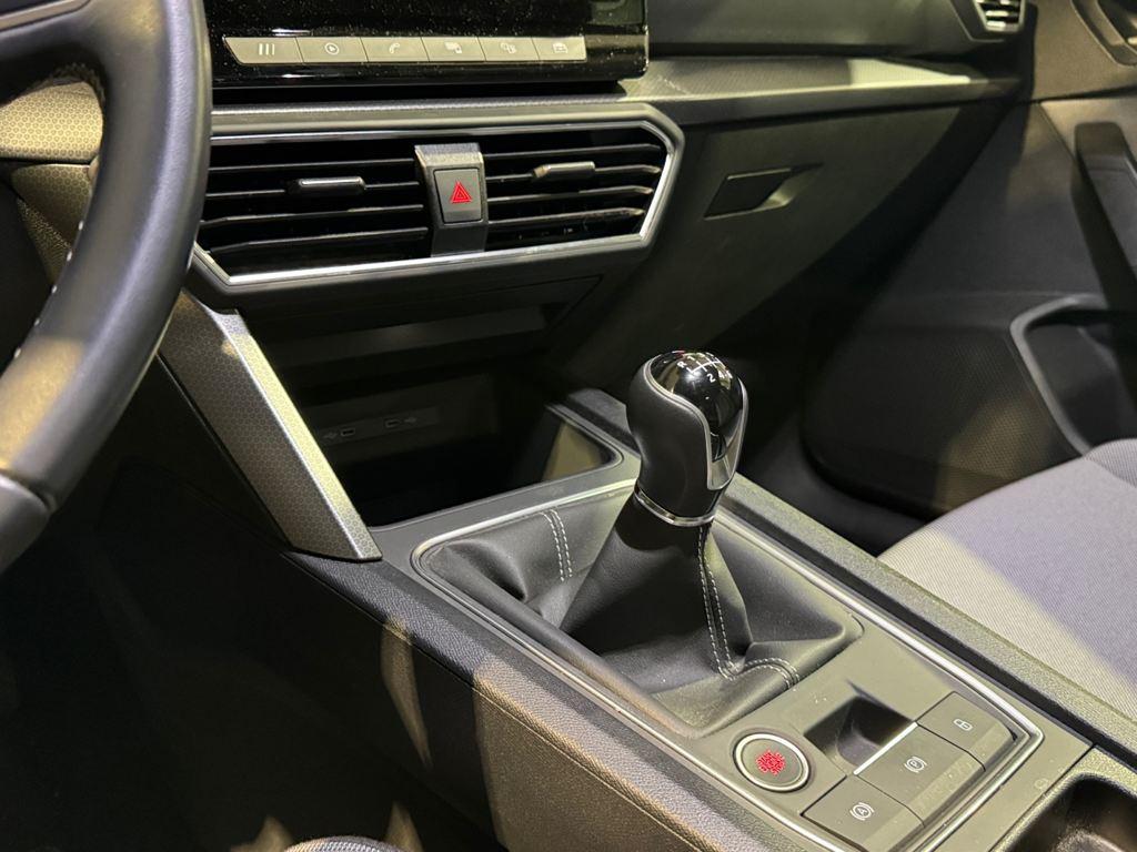 SEAT León 1.0 TSI S&S Style XL Vision 81 kW (110 CV) - 8