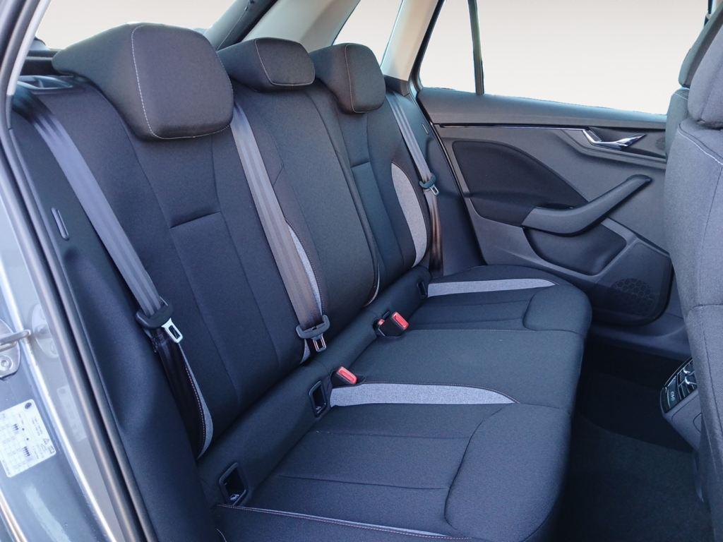 Skoda Kamiq 1.0 TSI Selection DSG 85 kW (115 CV) - 5