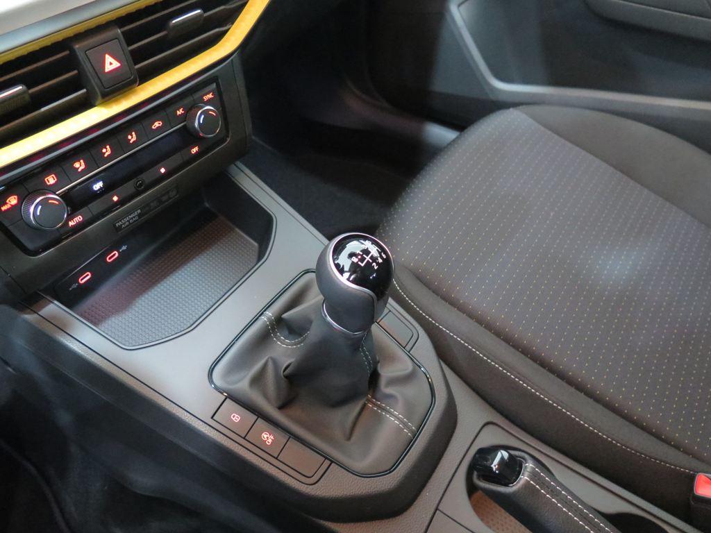 SEAT Ibiza 1.0 MPI Reference XL 59 kW (80 CV) - 13