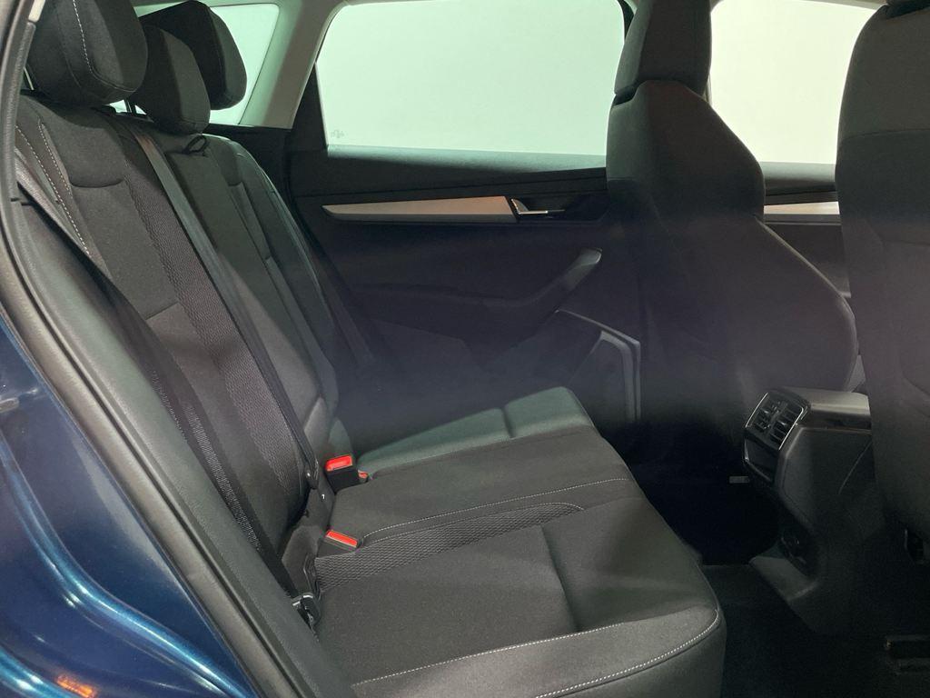Skoda Karoq 2.0 TDI Ambition 4X4 DSG 110 kW (150 CV) - 5