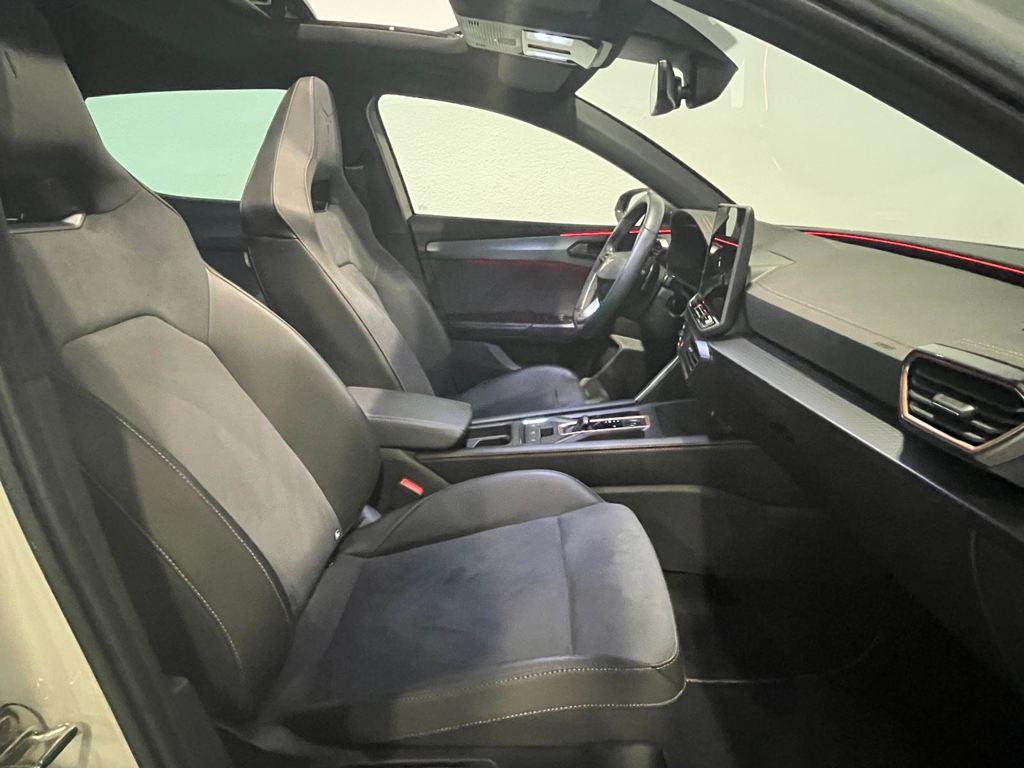 CUPRA León 1.5 TSI e-Hybrid VZ DSG 200 kW (272 CV) - 4