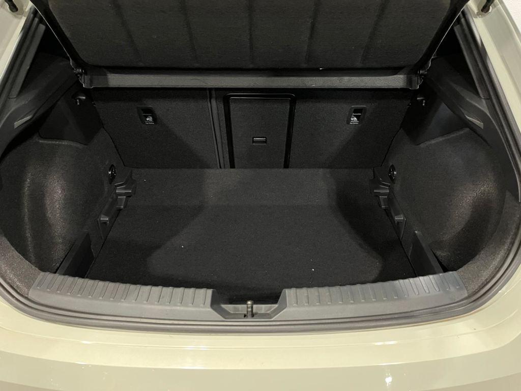 CUPRA León 1.5 TSI e-Hybrid VZ DSG 200 kW (272 CV) - 6