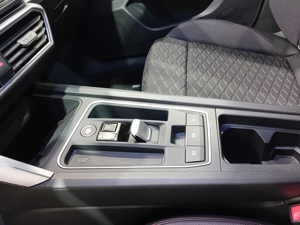 SEAT León 1.5 TSI e-Hybrid FR XM DSG 150 kW (204 CV) - 9