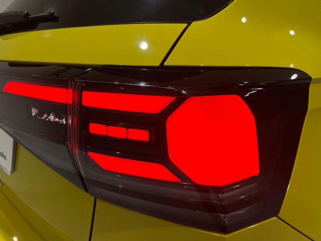 Volkswagen T-Cross ``Más`` 1.0 TSI 85 kW (116 CV) DSG - 19