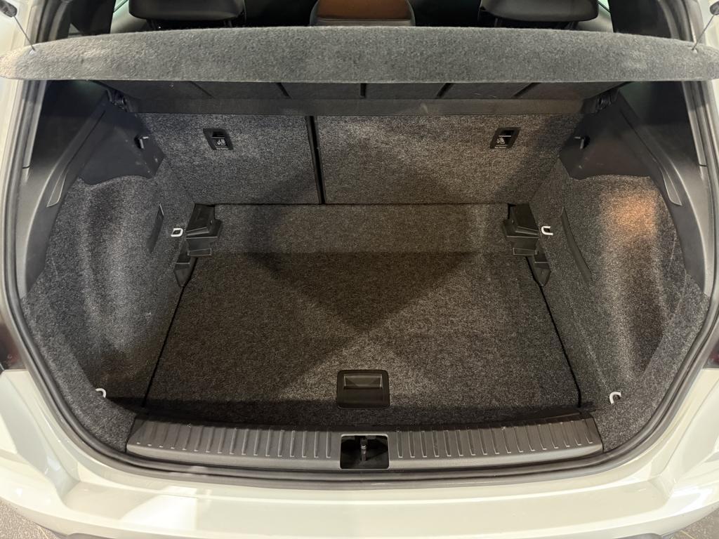 SEAT Arona 1.0 TSI S&S Xperience XM DSG 85 kW (115 CV) - 6