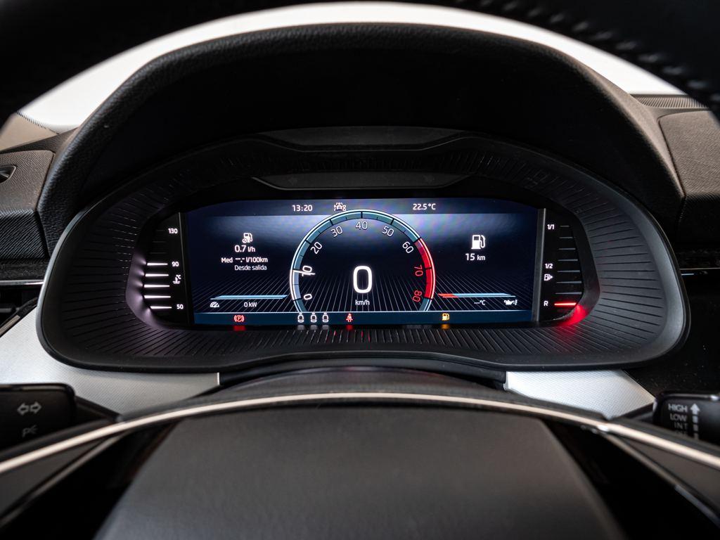 Skoda Kamiq 1.0 TSI Emotion 81 kW (110 CV) - 9