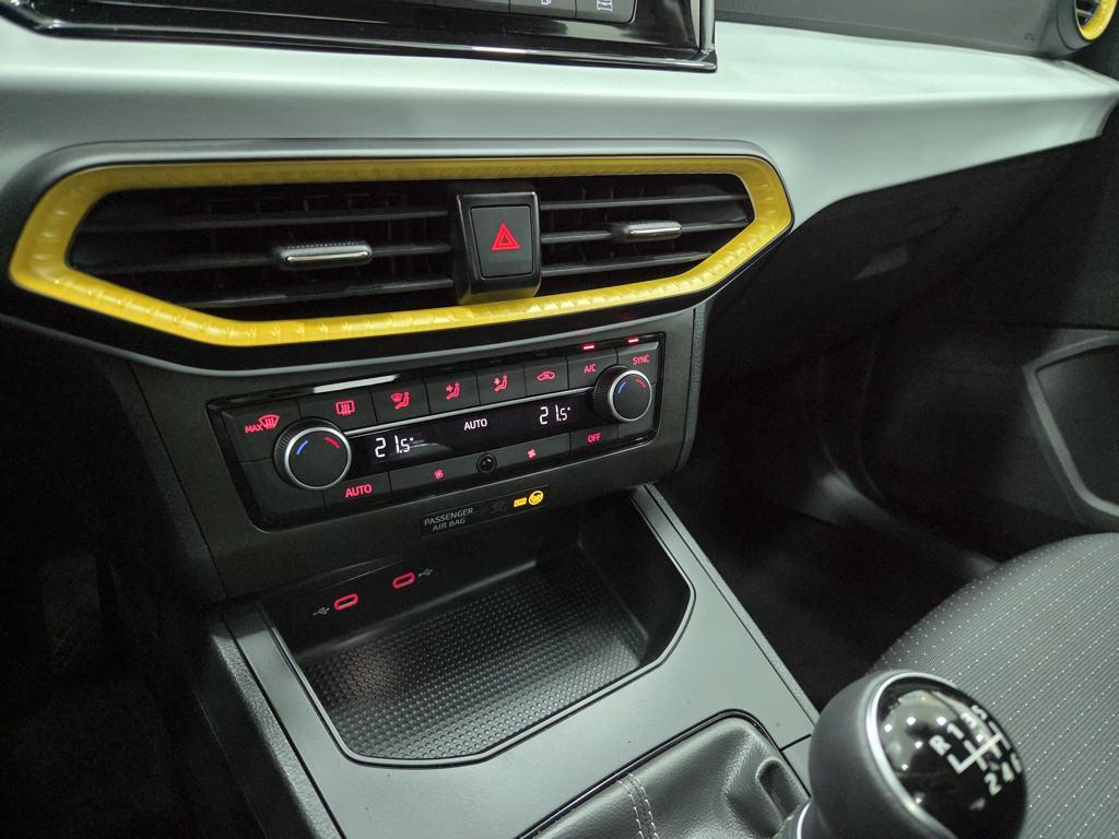 SEAT Ibiza 1.0 TSI Style XL Wired 81 kW (110 CV) - 10