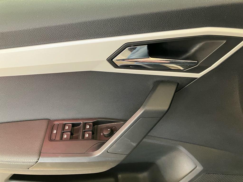 SEAT Ibiza 1.0 TSI Xcellence Go2 81 kW (110 CV) - 11