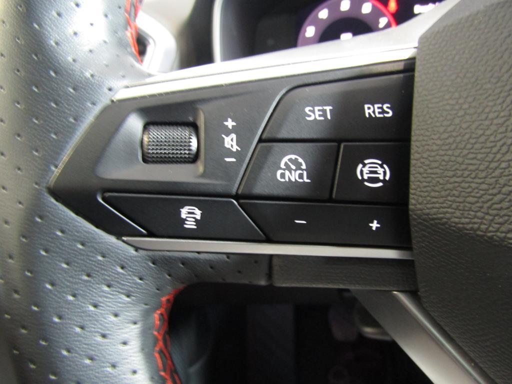 SEAT León 1.5 TSI S&S FR 25 Aniversario 85 kW (116 CV) - 10