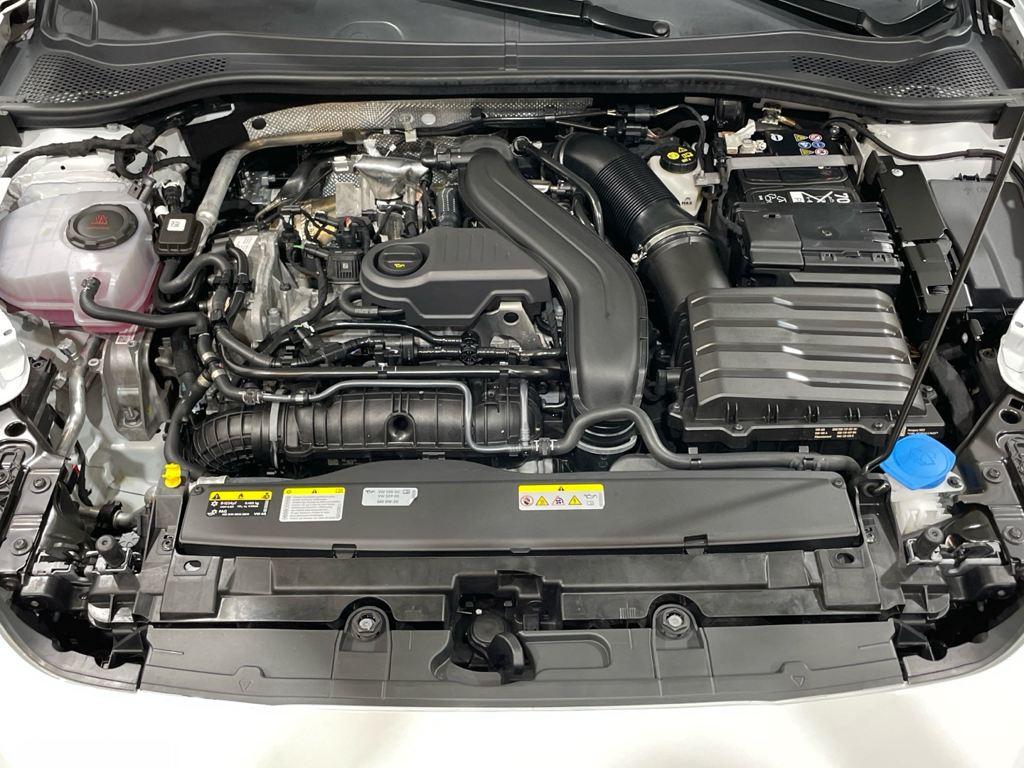 SEAT León 1.5 TSI S&S FR 25 Aniversario 85 kW (116 CV) - 13