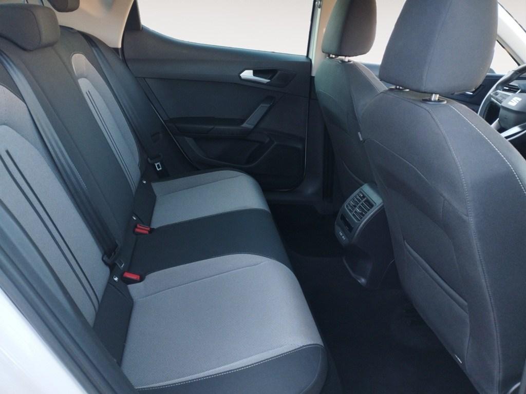 SEAT León 1.5 eTSI Style 25 Aniversario DSG 85 kW (116 CV) - 5