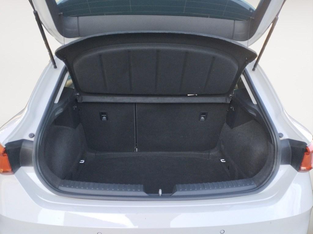 SEAT León 1.5 eTSI Style 25 Aniversario DSG 85 kW (116 CV) - 6