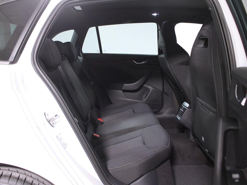 Skoda Scala Design 1.0 TSI 85 kW (115 CV) - 5