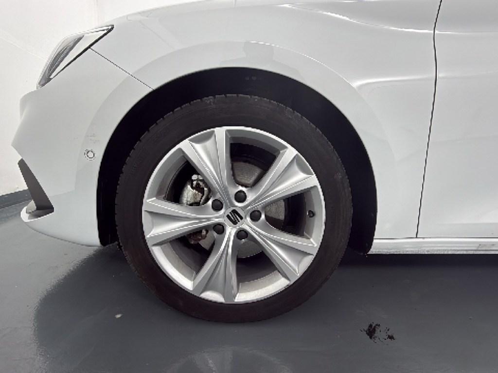 SEAT León 1.5 TSI S&S FR 25 Aniversario 85 kW (116 CV) - 7