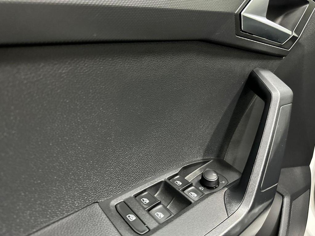 SEAT Arona 1.0 TSI Style Special Edition 85 kW (115 CV) - 8