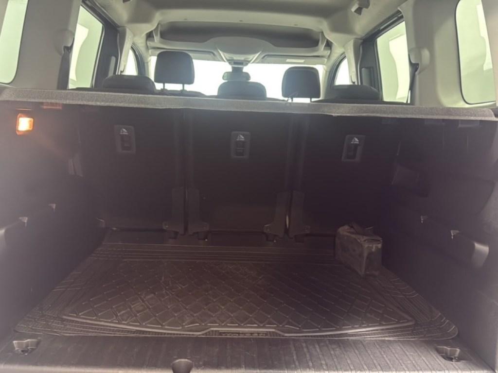 Opel Combo Life 1.5 TD Elegance Plus L 75 kW (102 CV) - 10