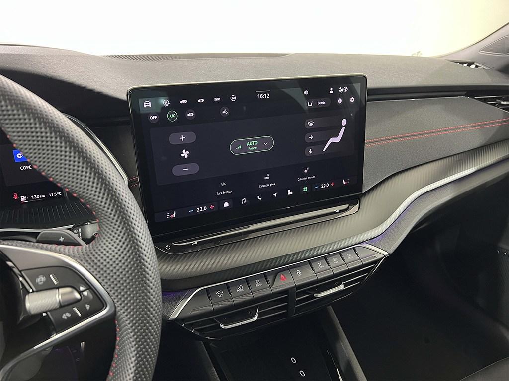 Skoda Octavia Combi 2.0 TSI RS DSG 195 kW (265 CV) - 16