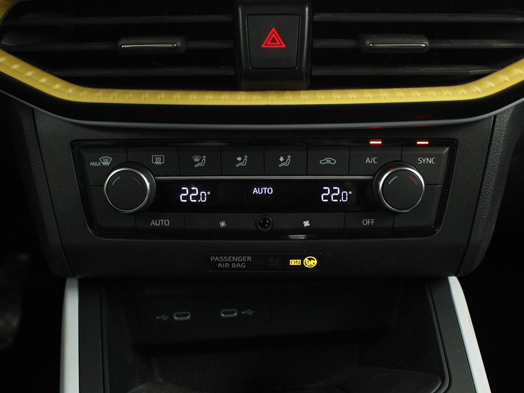 SEAT Arona 1.0 TSI Style XM DSG 85 kW (115 CV) - 10